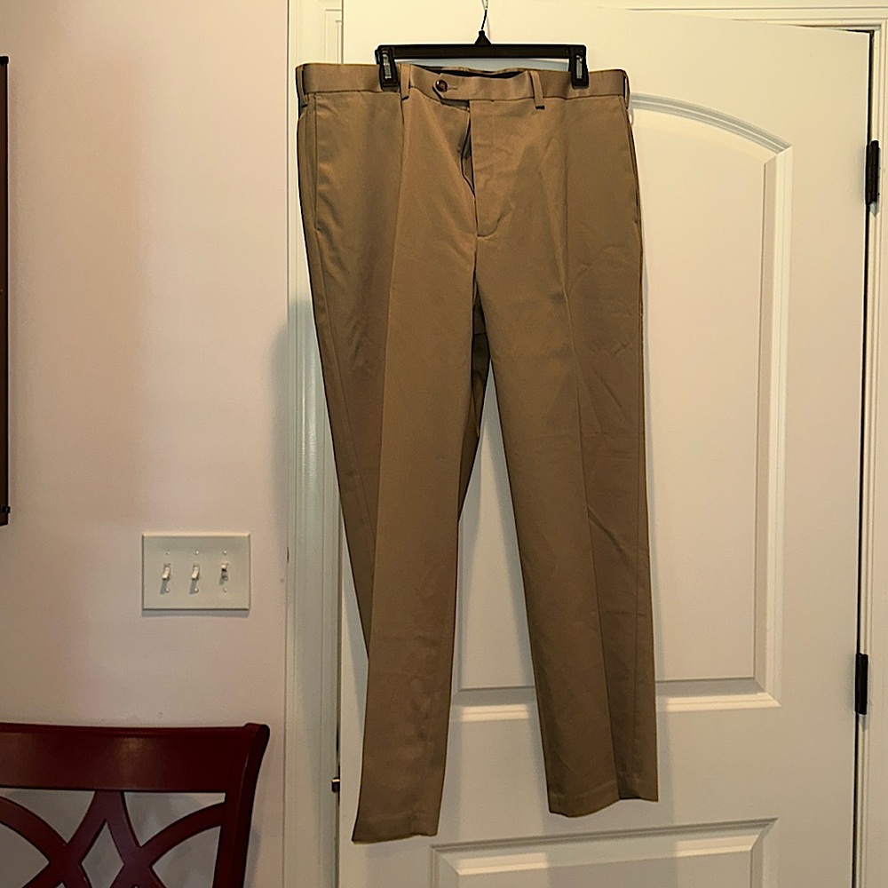 Men’s Khakis, NWOT